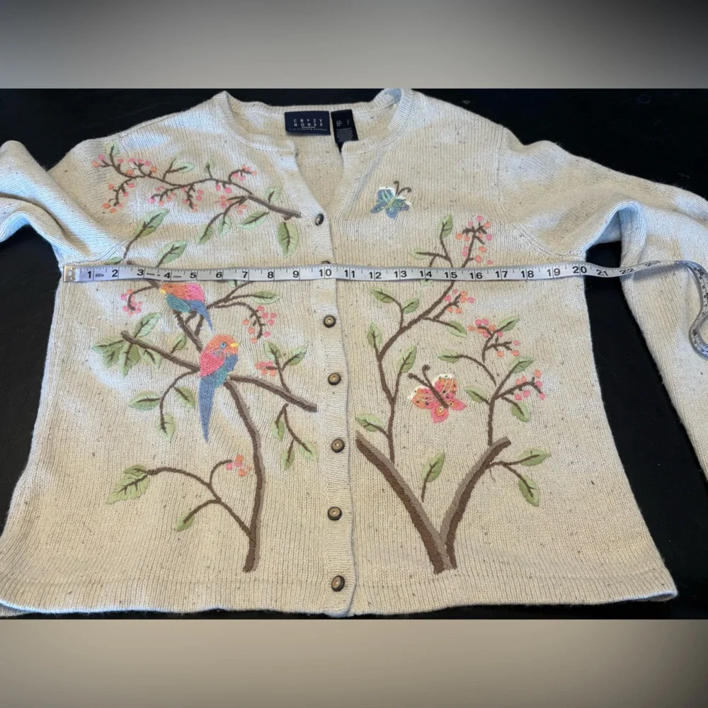 Vintage Silk Blend cream button-up Cardigan w/ Embroidered Birds and Flowers L - Picture 8 of 15